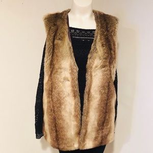 Freeway Faux Fur Vest - Medium